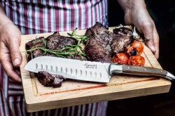 LAGUIOLE SDV-301180 Luxury - n�� Santoku s drevenou doskou - rukov� z olivov�ho dreva (3)