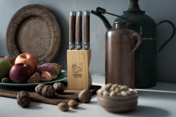 LAGUIOLE SDV-303870 Premium - steakov� no�e 6 ks, rukov� dreven� (6)