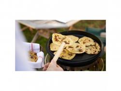 Liatinov� kotl�k s no�i�kami ft12 (1)